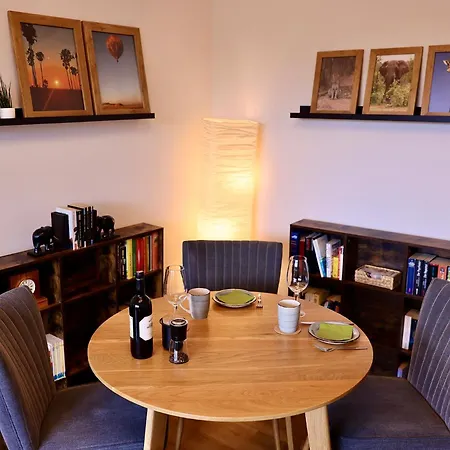 Waldstadt * 포츠담